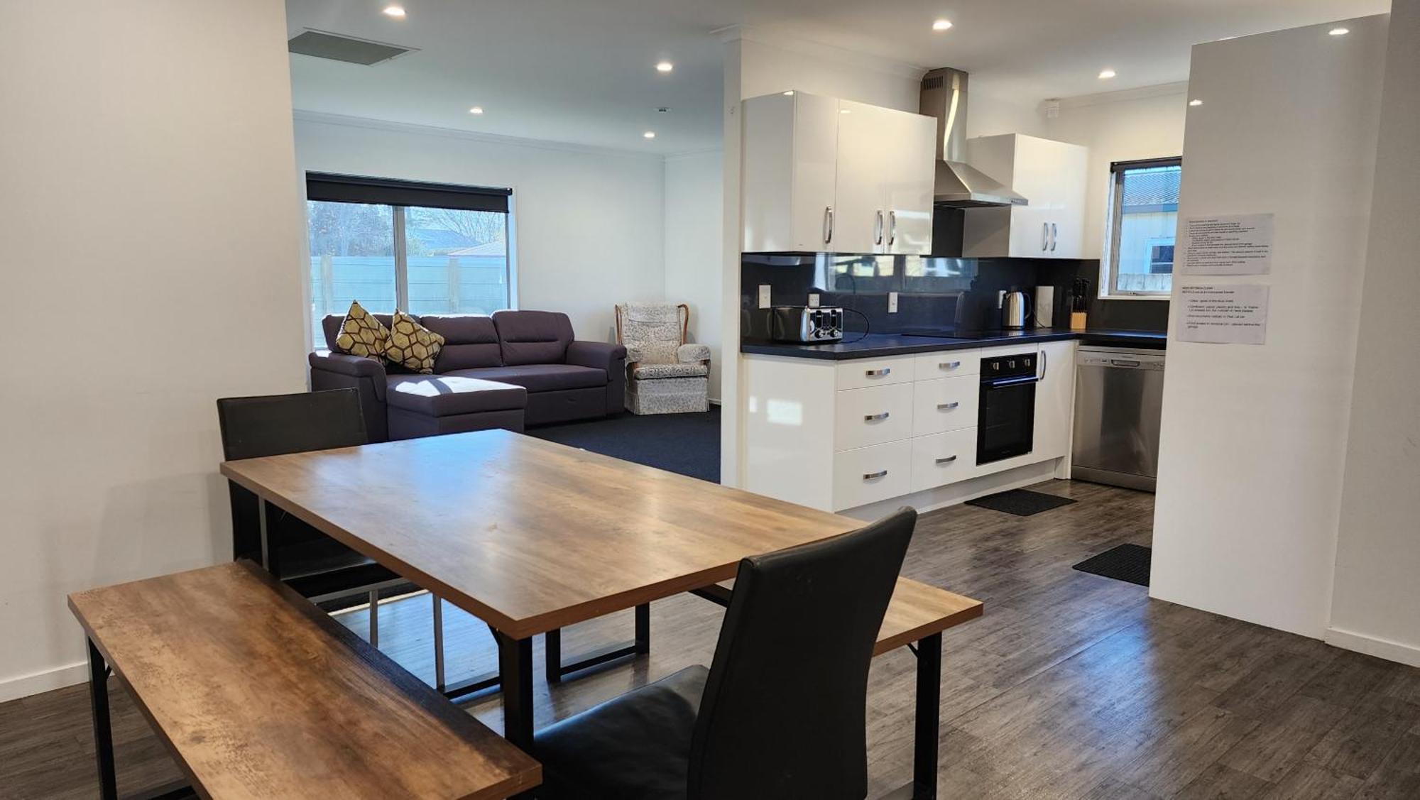 Oaktree Entire Holiday Home, Sleeps 8 To12 Rotorua Eksteriør bilde
