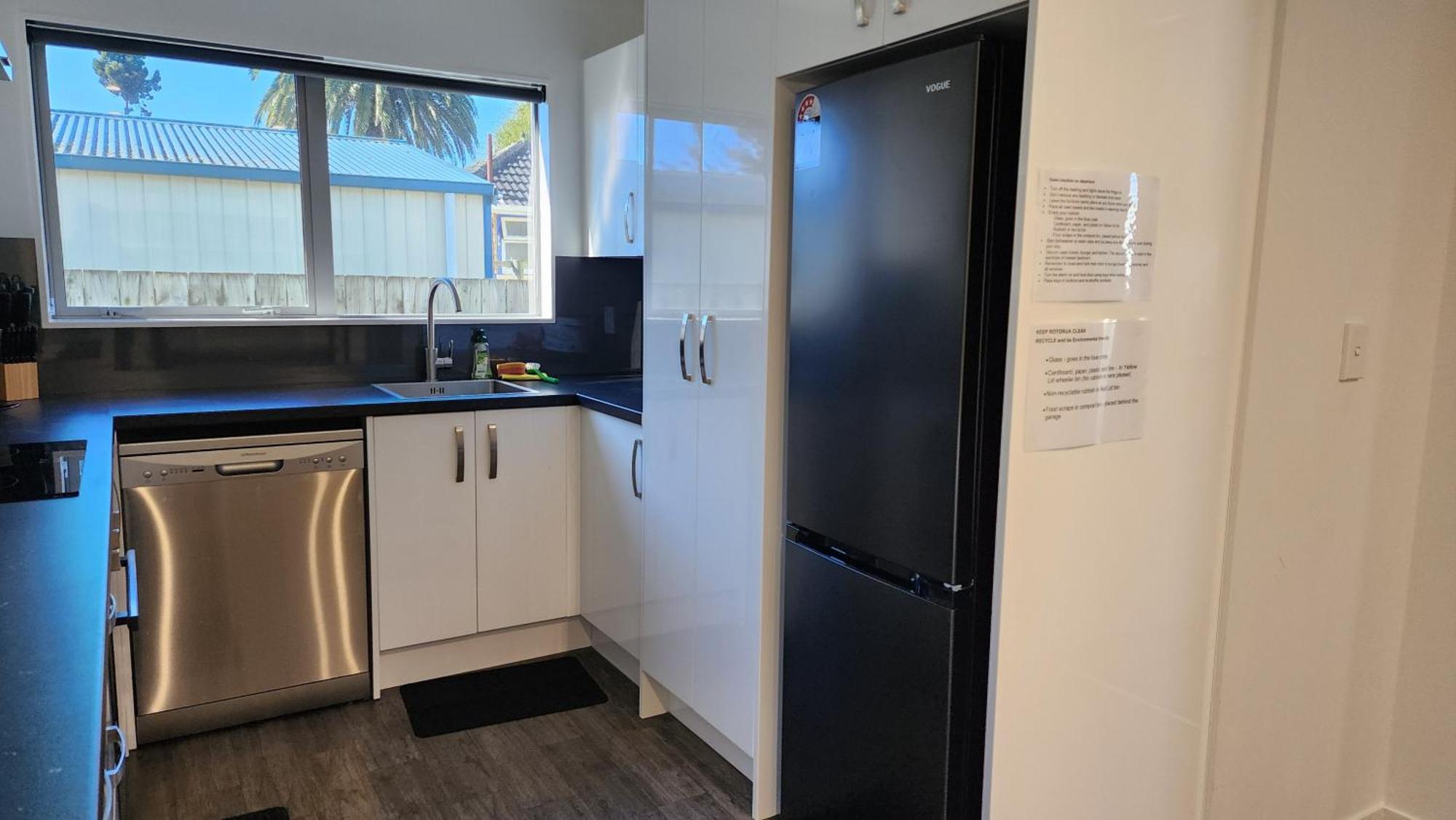 Oaktree Entire Holiday Home, Sleeps 8 To12 Rotorua Eksteriør bilde
